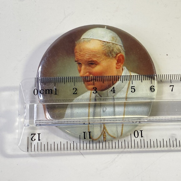 Religious Icon Button Badge - Picture 2 of 5